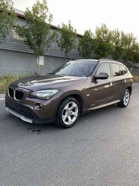 12年的宝马x1几缸的? 12年的宝马x1几缸的?