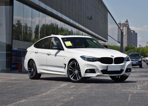 宝马3系2023落地价20万左右吗？