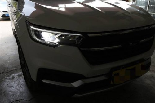 众泰T500的大灯是LED吗 众泰T500的大灯是LED吗