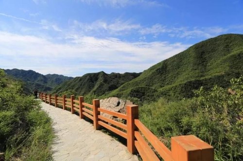 北京周边哪些徒步路线风景比较好？