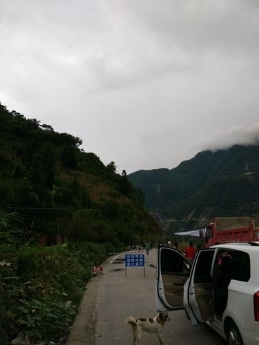 海螺沟路况很危险吗? 海螺沟路况很危险吗?