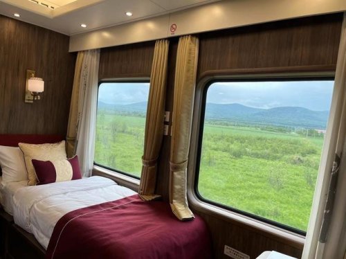 有谁坐过铁路的旅游专列，听说相当奢华，是吗？