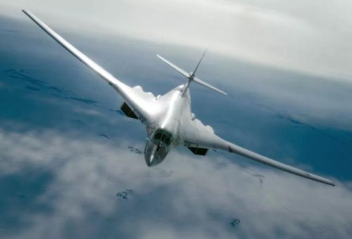 战略轰炸机比起来，俄罗斯图160和美国B2，哪个更好、更强？