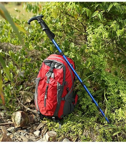 旅游爬山必备用品？