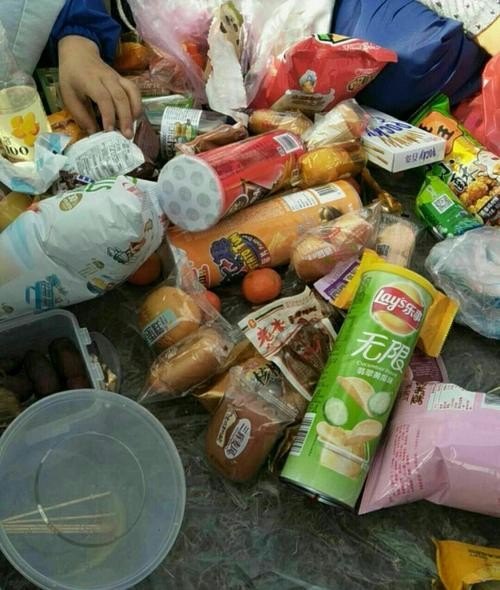 全班一起去春游应该带什么零食？