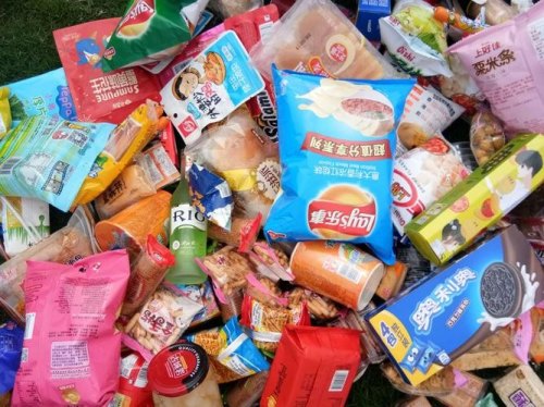 要去春游,在超市买什么零食给小孩子带着好? 要去春游,在超市买什么零食给小孩子带着好?