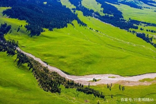 从奎屯包车走独库公路到那拉提草原风景区，大概要多少钱，应该如何游览？