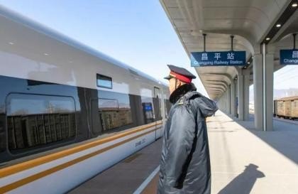 100公里开车还是坐高铁划算? 100公里开车还是坐高铁划算?