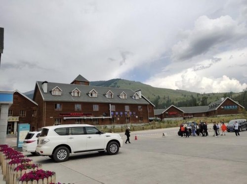 坐什么交通工具到喀纳斯？