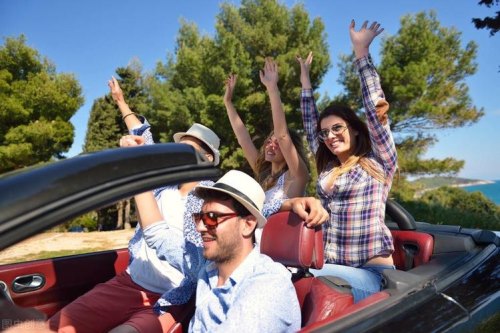 跟团自驾游的利弊? 跟团自驾游的利弊?