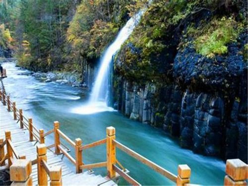 国内自驾游哪里好玩?有推荐的吗? 国内自驾游哪里好玩?有推荐的吗?