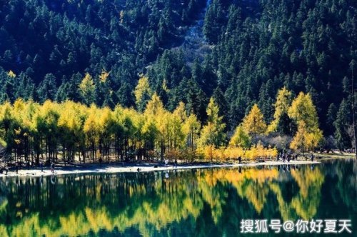 十月份适合去哪里旅游？