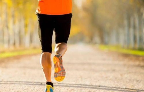 人一天能走多少公里? 人一天能走多少公里?