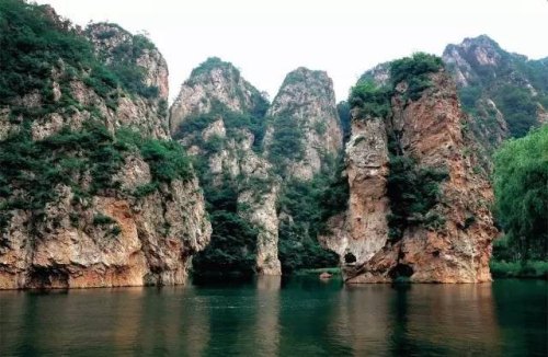 沈阳周边人少又适合自驾游的地方？