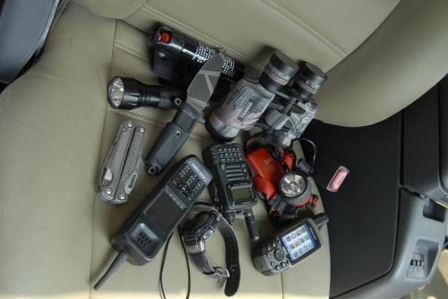 出门自驾游必带的装备？