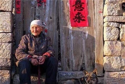 为什么很多一辈子没出过远门的农村老人,最想去的地方是北京和上海? 为什么很多一辈子没出过远门的农村老人,最想去的地方是北京和上海?