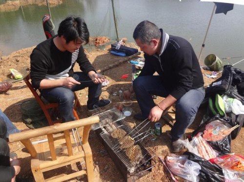 在保定周边。哪里有山有水可以钓鱼又可以烧烤？