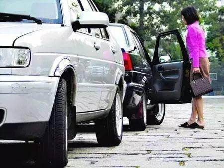 开车往返两地怎么顺路带客人？
