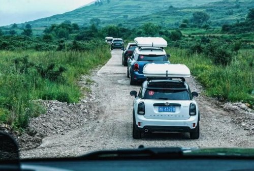 三十岁的年龄是应该自驾游好好享受生活还是拼命挣钱? 三十岁的年龄是应该自驾游好好享受生活还是拼命挣钱?