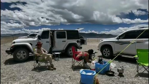 西藏自驾游，自己做饭并且在车里睡觉，有哪些需要准备的东西？