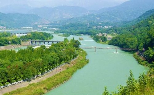 都江堰到三江生态旅游攻略？