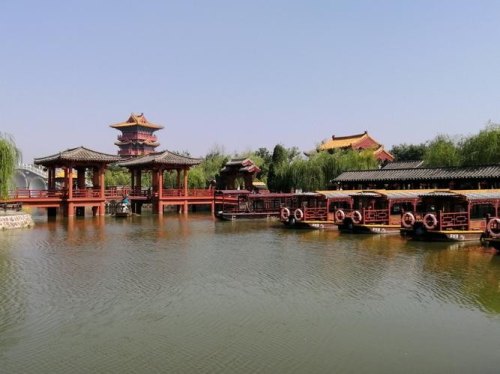 清明上河园文案高级感？