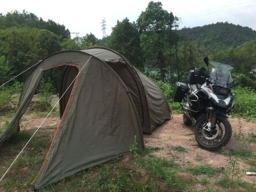 摩旅住宿露营怎样选择合适的搭帐篷地点？有什么需要注意的？