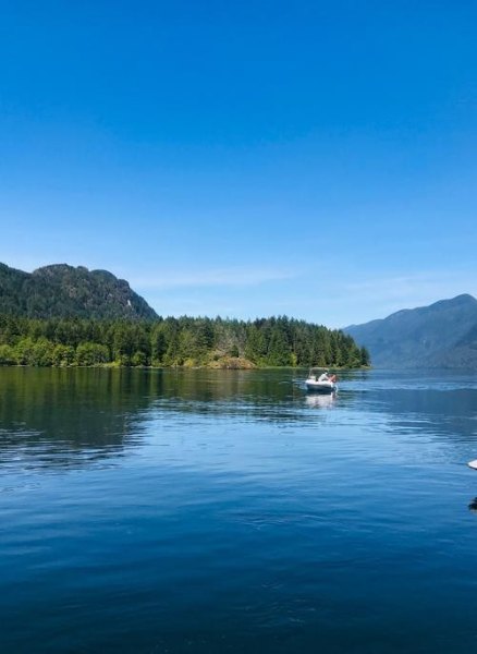 想来一次有山有水的自驾游，哪里最美？