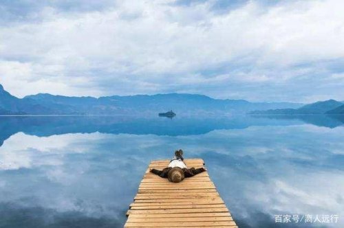 人生是一场孤独的旅行，唯有自渡？