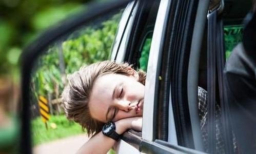 怎样才能使自己不晕车