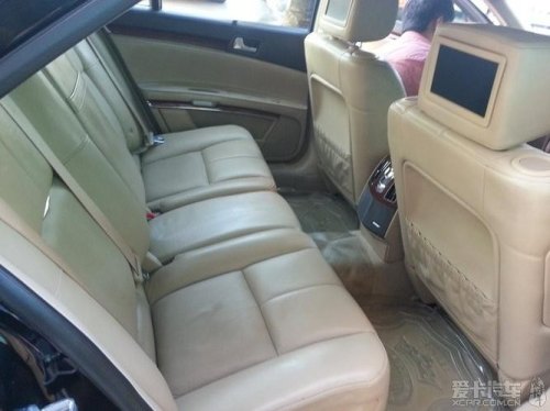 凯迪拉克SLS赛威后座椅如何拆？