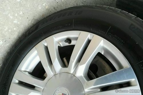 2013款凯迪拉克SRX轮胎型号？