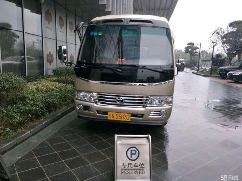 30座中巴过路费标准？