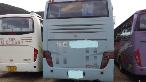 39座大巴车自重多少吨