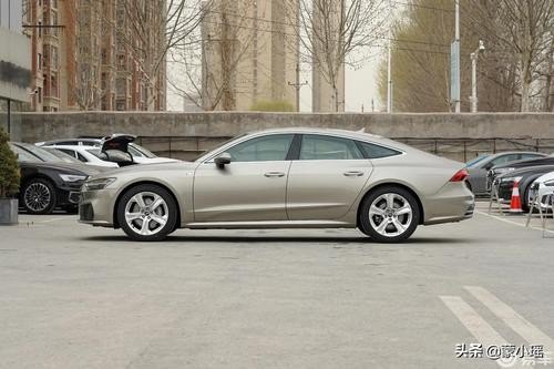 奥迪a7最低配落地价？