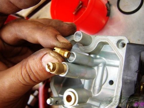 化油器清洗方法？