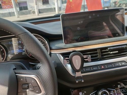 汽车中控显示屏不亮了什么原因 汽车中控显示屏不亮了什么原因