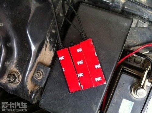 电瓶充电红色接正极还是负极