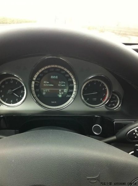 2011奔驰e300l油耗? 2011奔驰e300l油耗?