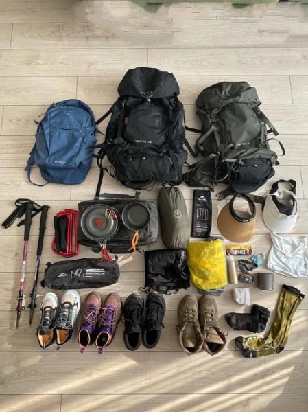 户外登山需要准备什么装备 户外登山需要准备什么装备