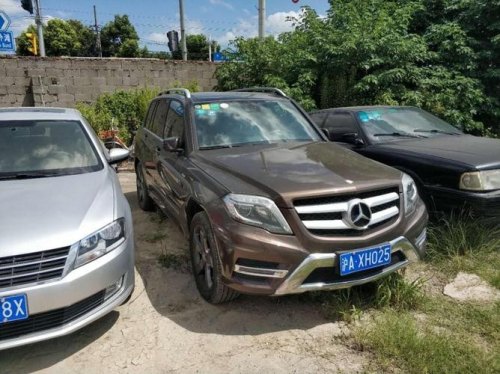 奔驰开两年贬值多少？