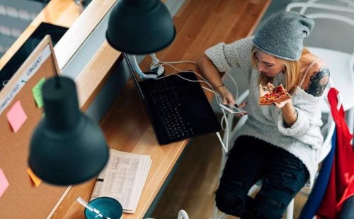 办公室里吃零食的危害 办公室里吃零食的危害
