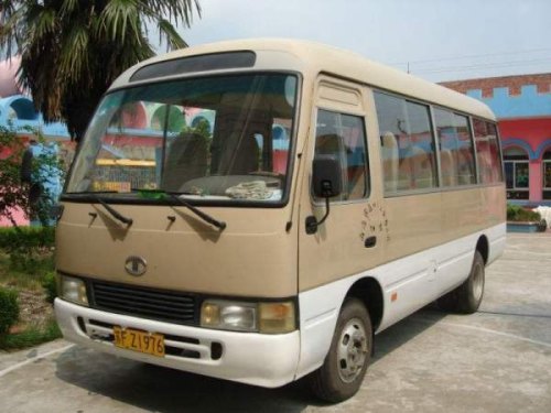 客车中型高一和中型高二