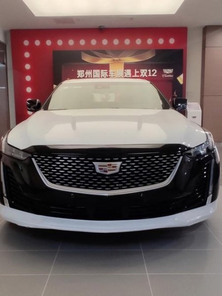 凯迪拉克尊贵版和豪华版如何识别？