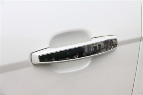 凯迪拉克srx外拉手怎么拆？