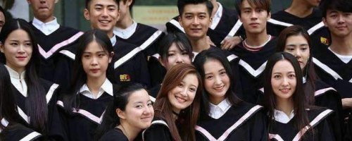 初中毕业想学演员去哪个学校 初中毕业想学演员去哪个学校