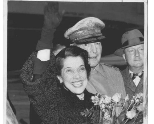 麦克阿瑟的中国女人是谁 麦克阿瑟的中国女人是谁