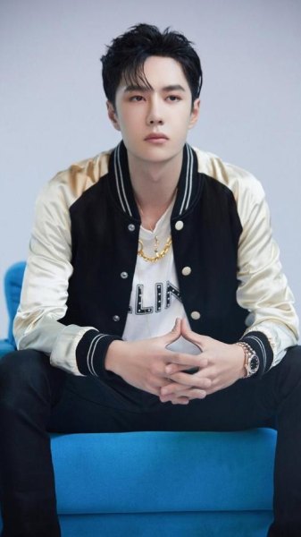 演员王一博的家庭背景到底有多好