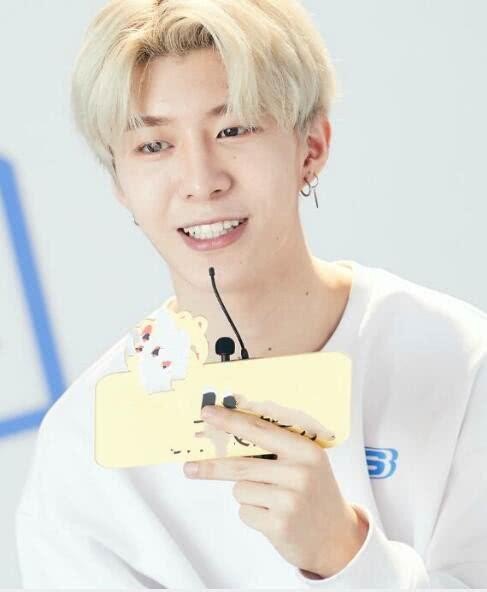 范丞丞一年可以赚多少钱 范丞丞一年可以赚多少钱