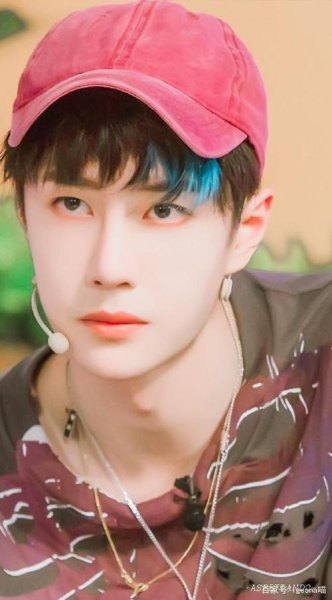 王一博公开承认心动的人是谁